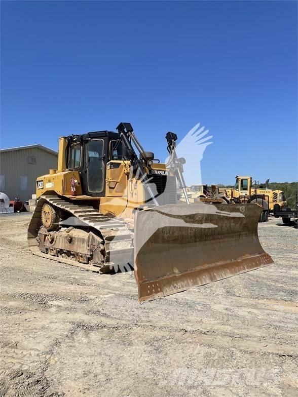 CAT D6T XL ブルドーザー