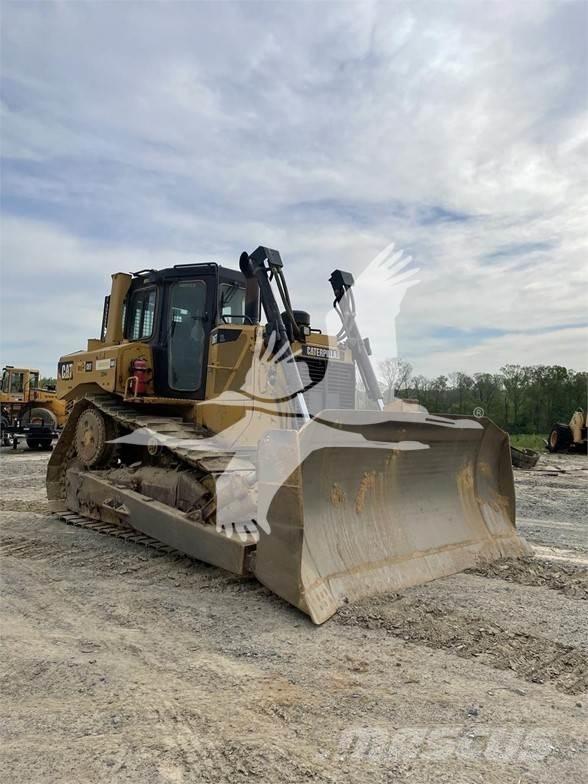 CAT D6T XL ブルドーザー
