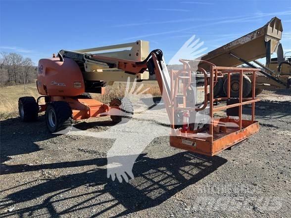 JLG 450AJ ブームリフト　屈伸型