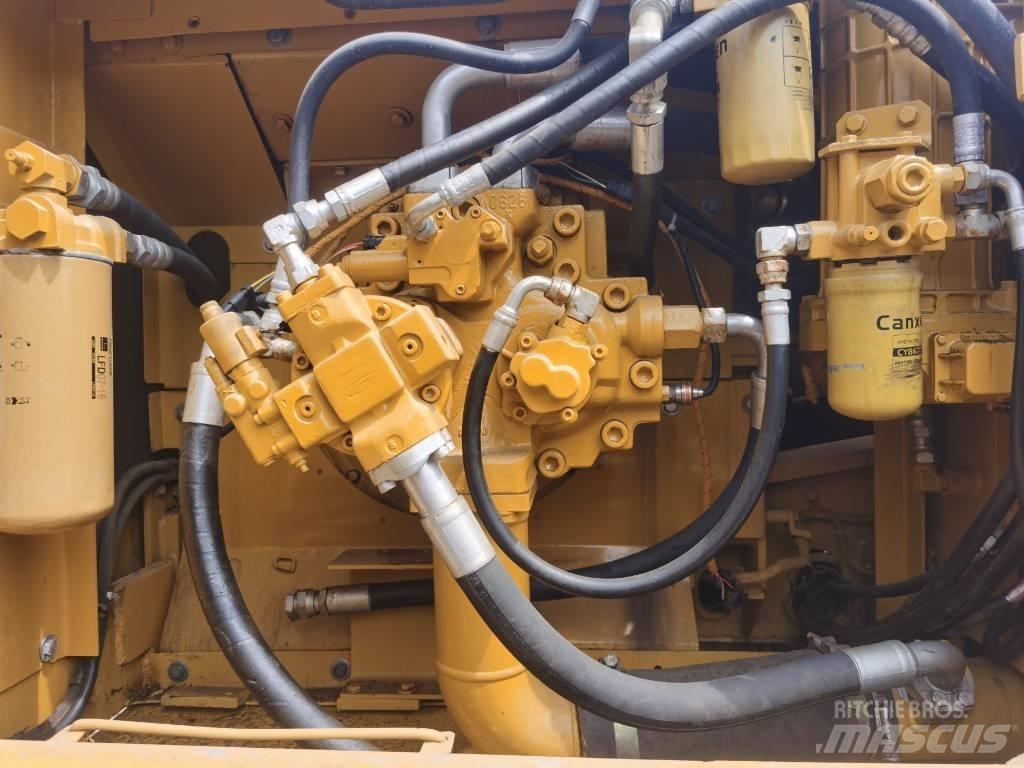 CAT 336 D2 大型油圧ショベル12t以上（パワーショベル・ユンボ）