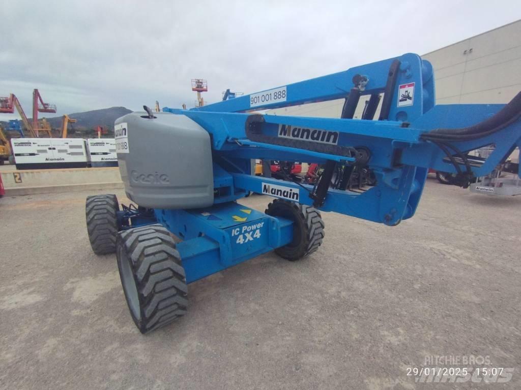 Genie Z 45/25 ブームリフト　屈伸型