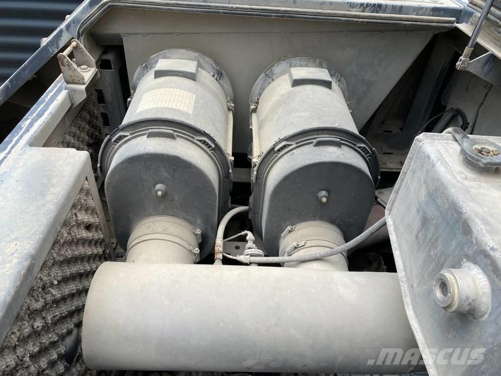 Wirtgen WR 240 アスファルトリサイクルマシン