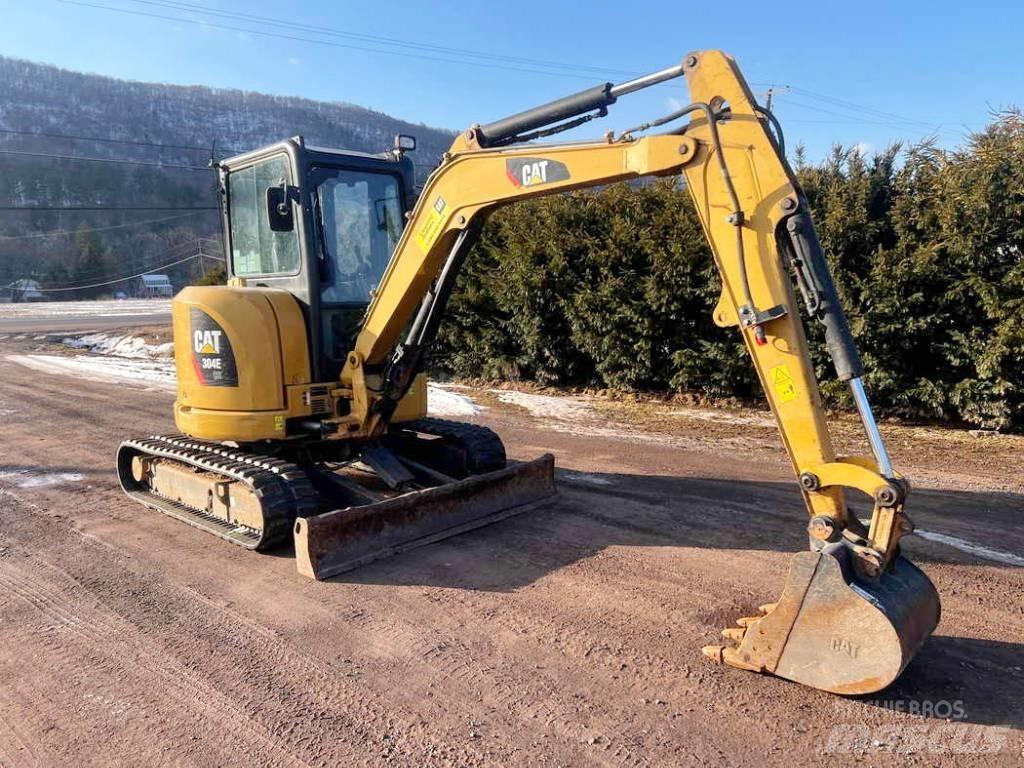 CAT 304 E CR 大型油圧ショベル12t以上（パワーショベル・ユンボ）