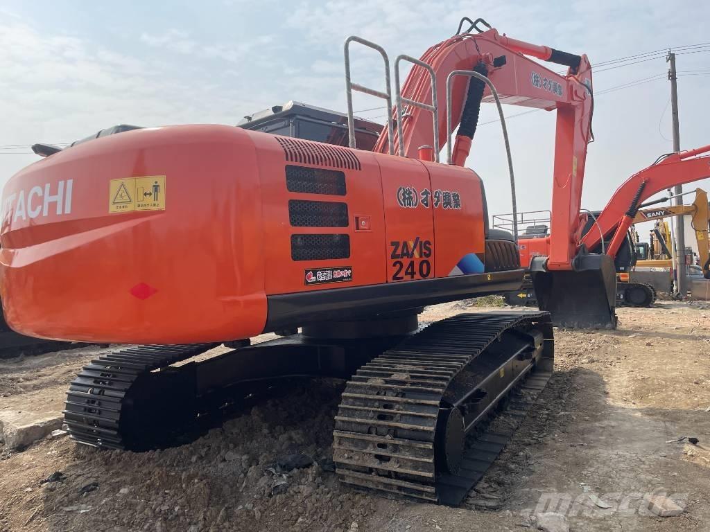 Hitachi ZX 240 大型油圧ショベル12t以上（パワーショベル・ユンボ）