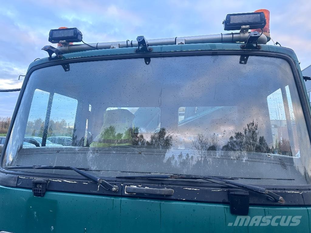 Volvo FL 6 平ボディー／ウインチトラック