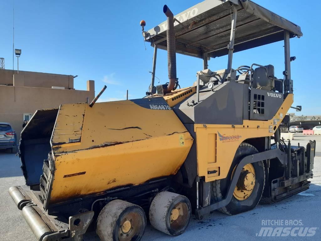 Volvo ABG 6870 アスファルトフィニッシャ