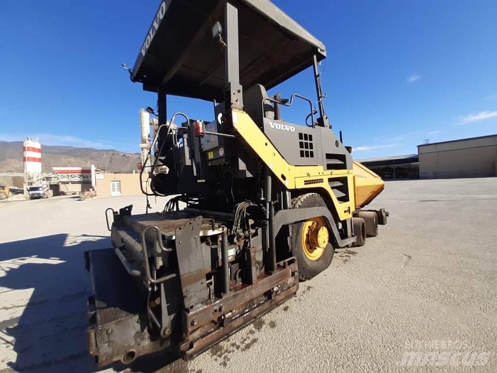 Volvo ABG 6870 アスファルトフィニッシャ