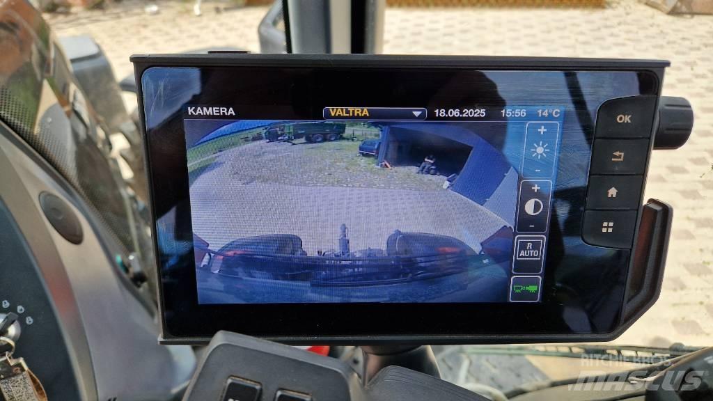 Valtra Q 305 トラクター