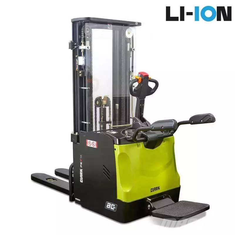 Clark PSX 16 自走式スタッカー