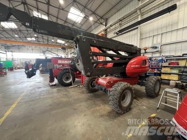Manitou 180ATJ ブームリフト　屈伸型