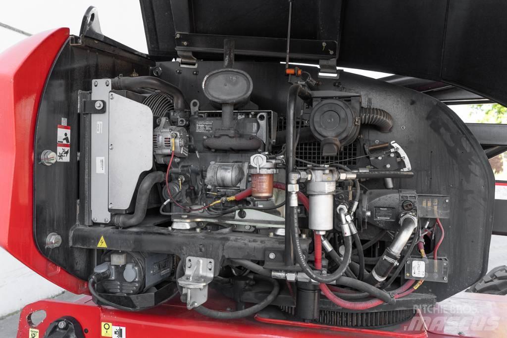 Manitou ATJ 160 ブームリフト　屈伸型