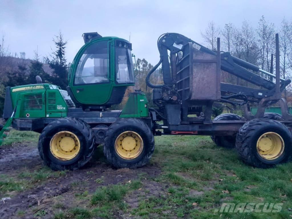 John Deere 1210 E フォワーダー