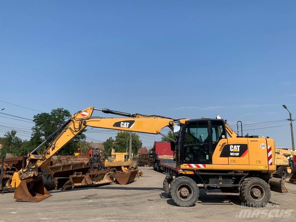 CAT M 318 F ホイール式油圧ショベル（パワーショベル・ユンボ・バックホー）