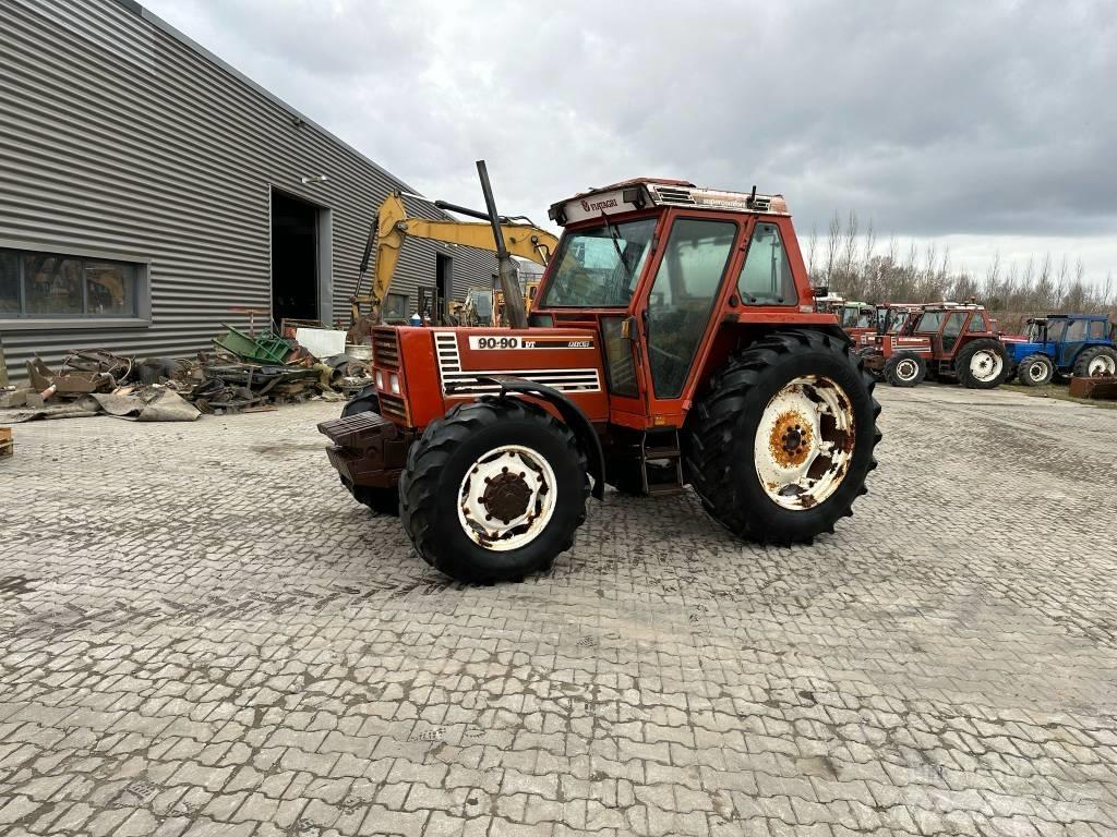 Fiat 90-90 DT トラクター