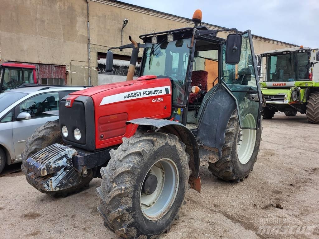 Massey Ferguson 4455 トラクター