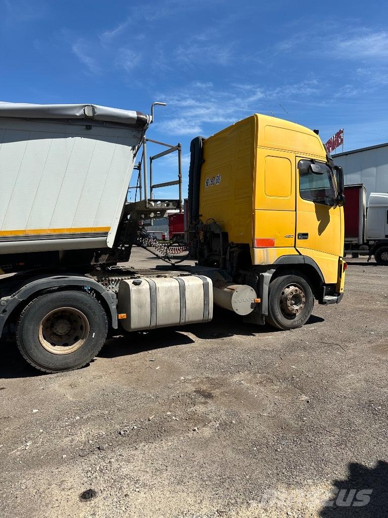 Volvo FH 12 420 中古トラクターヘッド | トレーラーヘッド