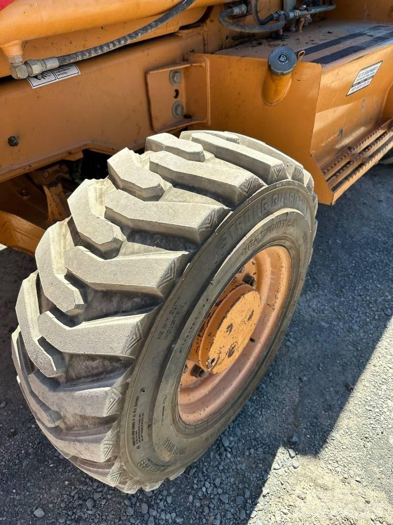 CASE 570 M XT ホイールローダー・タイヤショベル