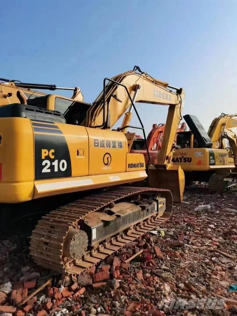 Komatsu pc 210 大型油圧ショベル12t以上（パワーショベル・ユンボ）