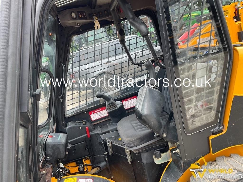 JCB Robot 170 スキッドステアローダー