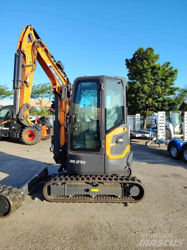 Doosan DX27Z-7 ミニ油圧ショベル 7t以下（ミニユンボ・ミニディガー）