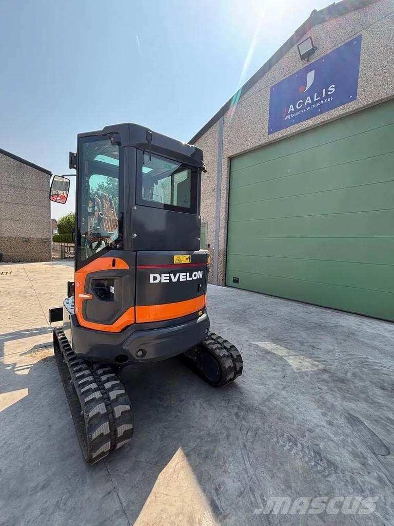 Doosan DX27Z-7 ミニ油圧ショベル 7t以下（ミニユンボ・ミニディガー）