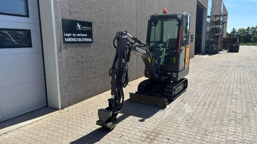 Volvo EC 18 E ミニ油圧ショベル 7t以下（ミニユンボ・ミニディガー）