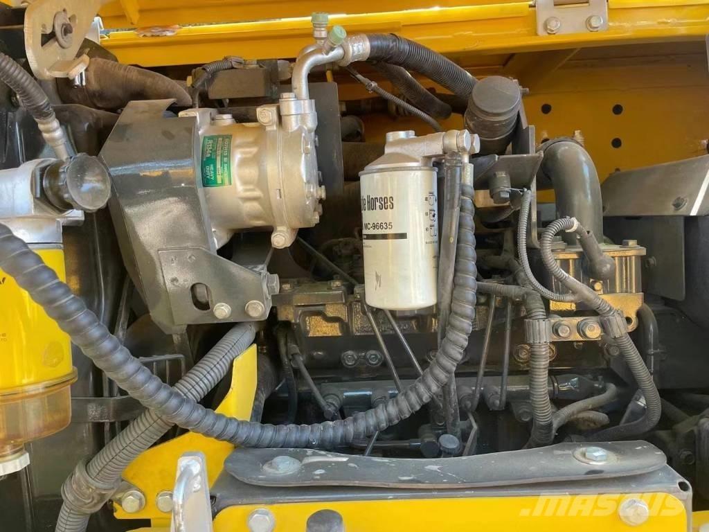 Komatsu PC70-8 中型油圧ショベル 7ｔ-12ｔ（ユンボ・パワーショベル・バックホー）