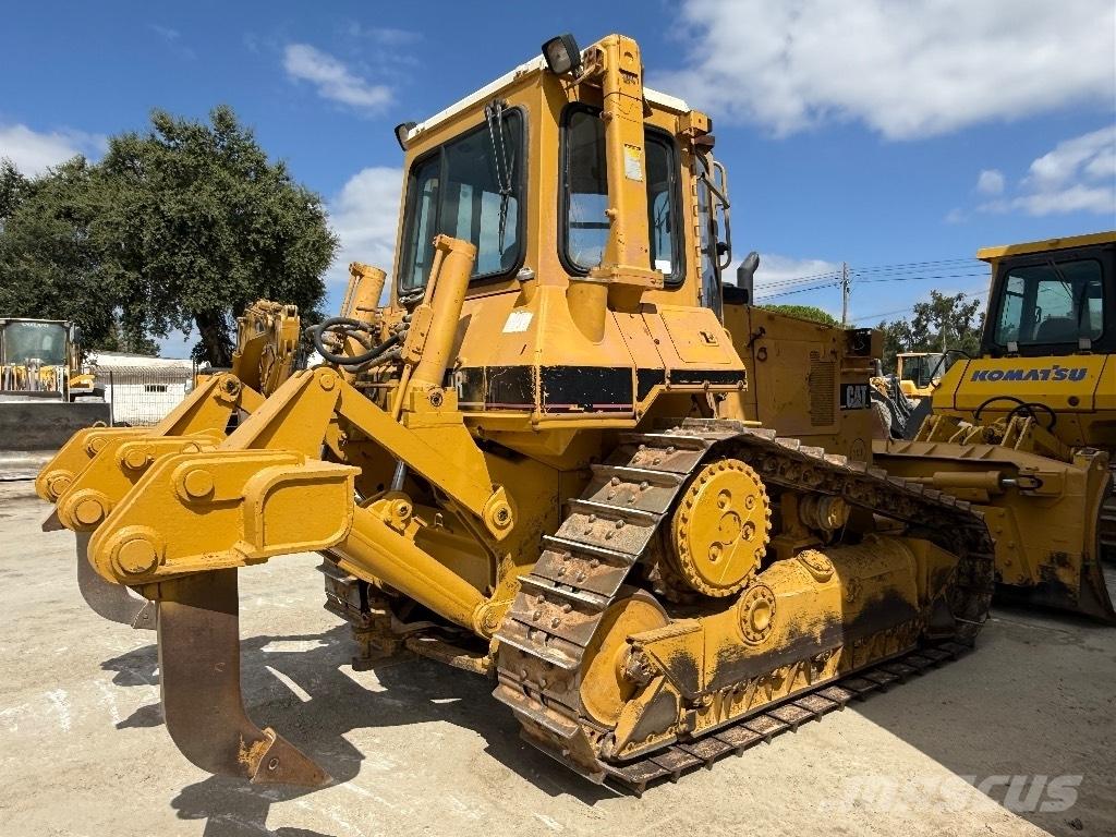 CAT D 5 H ブルドーザー