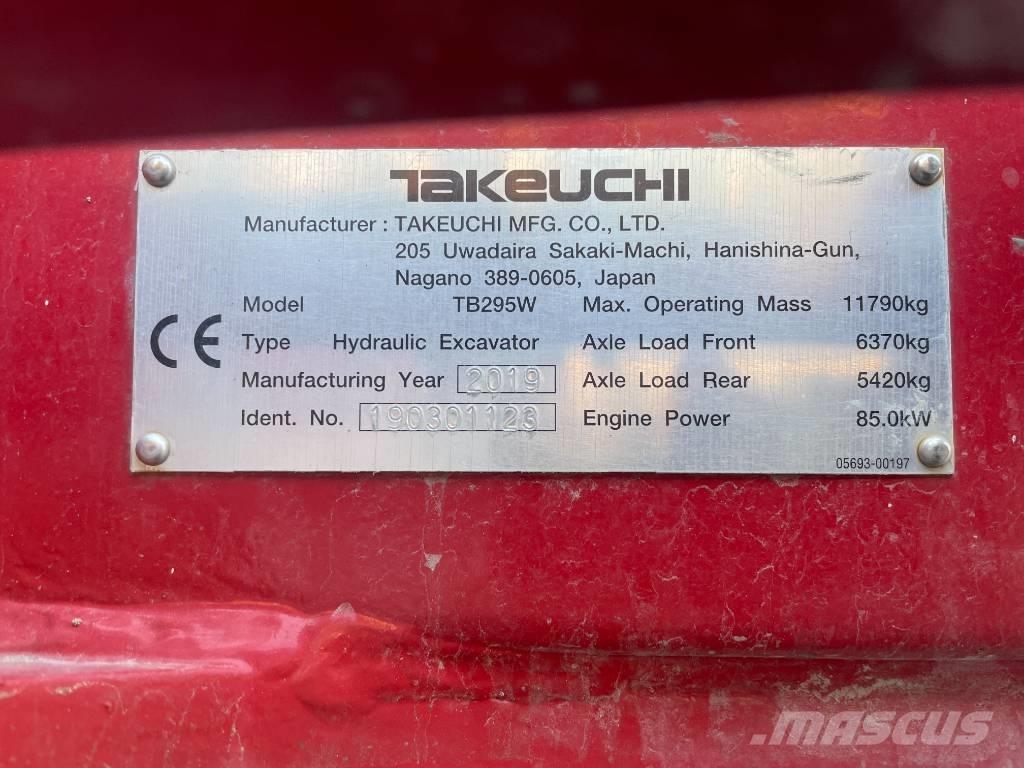 Takeuchi TB 295 W ホイール式油圧ショベル（パワーショベル・ユンボ・バックホー）