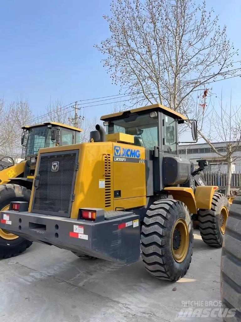XCMG LW 300 FV ホイールローダー・タイヤショベル