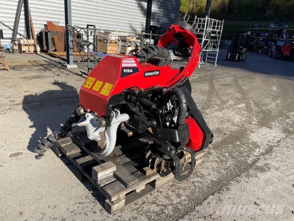 Komatsu C 124 ハーベスター