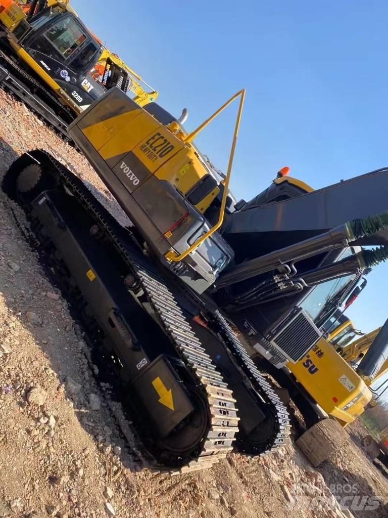 Volvo EC 210 D 大型油圧ショベル12t以上（パワーショベル・ユンボ）