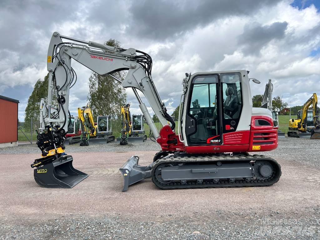 Takeuchi TB290 中型油圧ショベル 7ｔ-12ｔ（ユンボ・パワーショベル・バックホー）