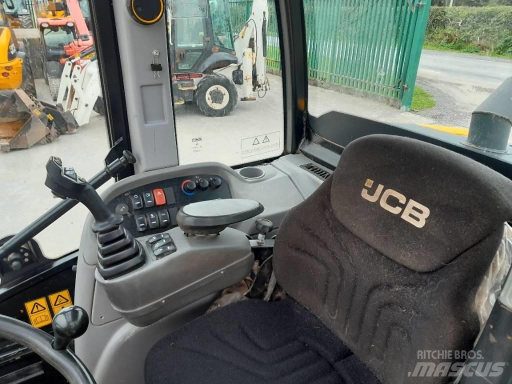 JCB TM 320 S 農業用テレハンドラー