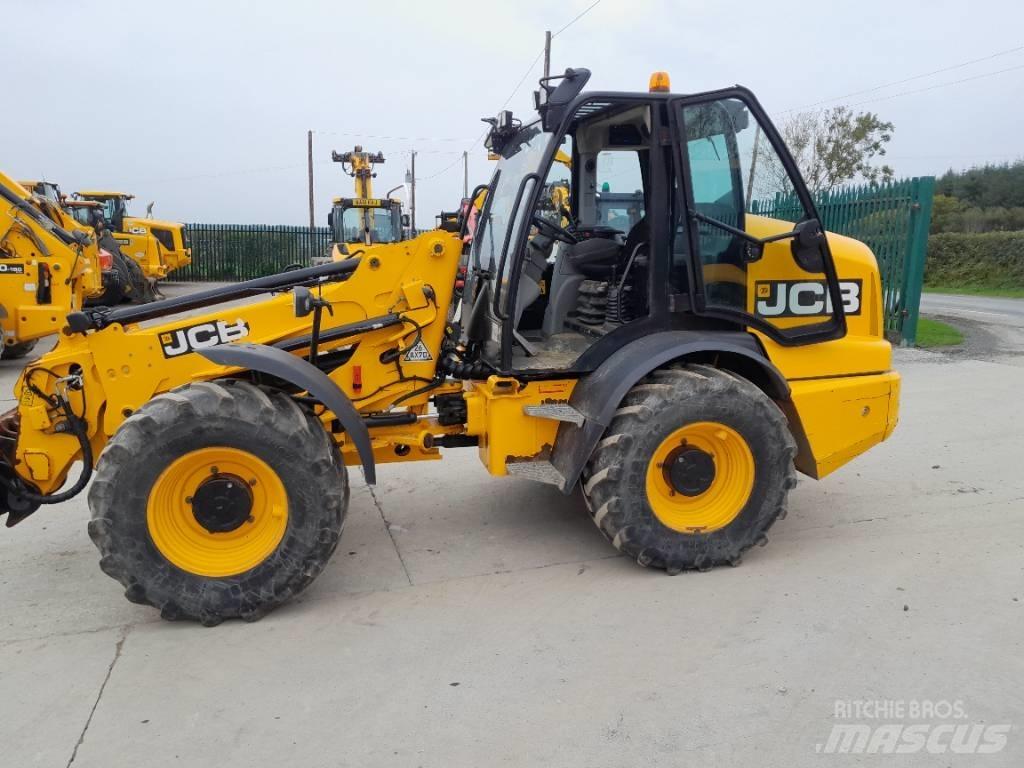 JCB TM 320 S 農業用テレハンドラー