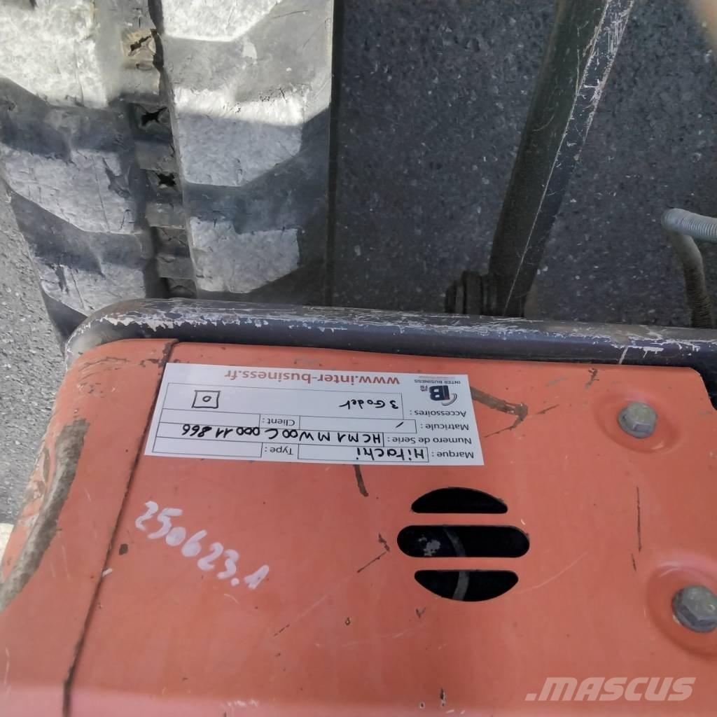 Hitachi ZX 22U 2YLR ミニ油圧ショベル 7t以下（ミニユンボ・ミニディガー）
