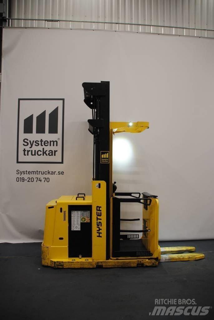 Hyster K1.0L AC 高型オーダーピッカー