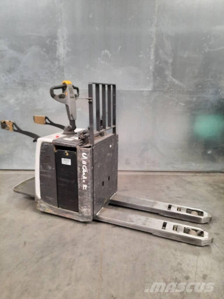 UniCarriers PMR 200 ローリフトとプラットフォーム