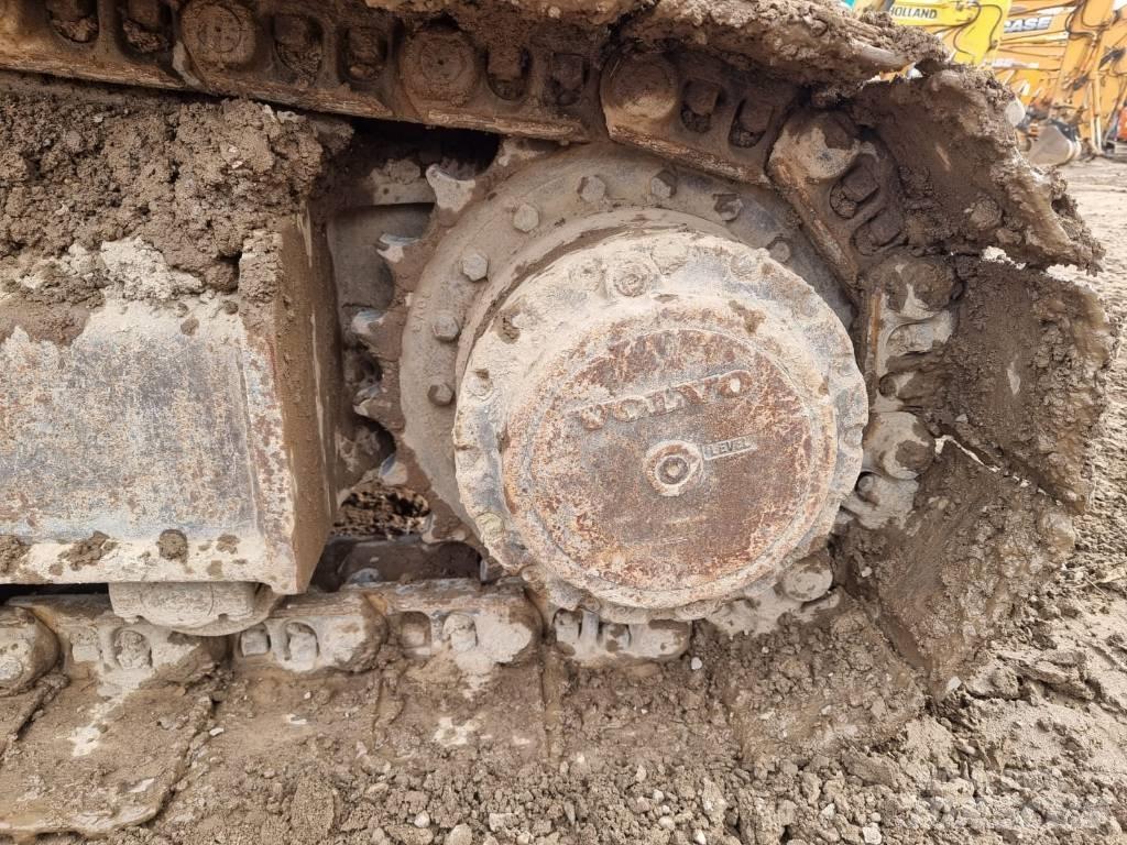 Volvo EC 240 C L 大型油圧ショベル12t以上（パワーショベル・ユンボ）