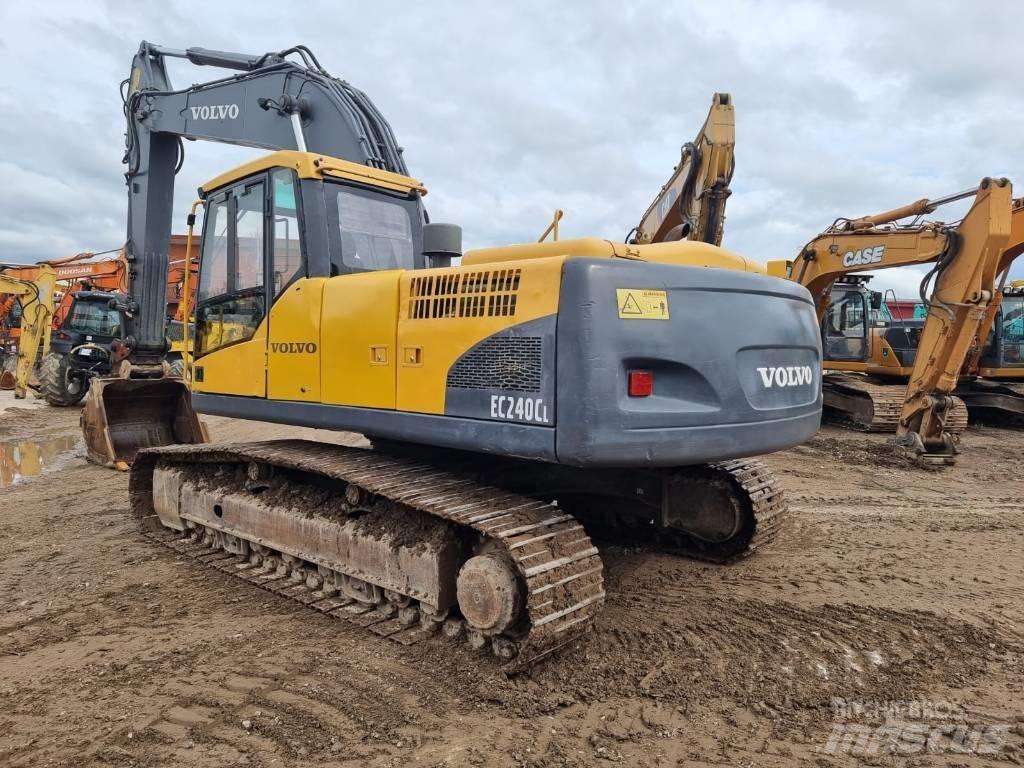 Volvo EC 240 C L 大型油圧ショベル12t以上（パワーショベル・ユンボ）