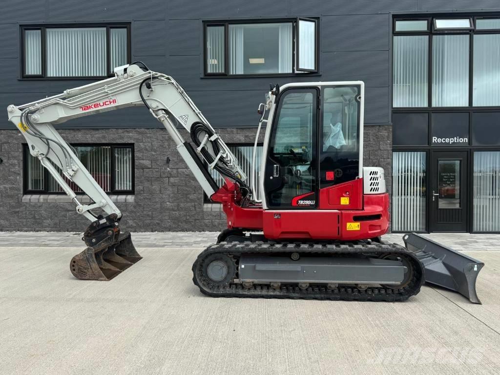 Takeuchi TB 280 FR 中型油圧ショベル 7ｔ-12ｔ（ユンボ・パワーショベル・バックホー）
