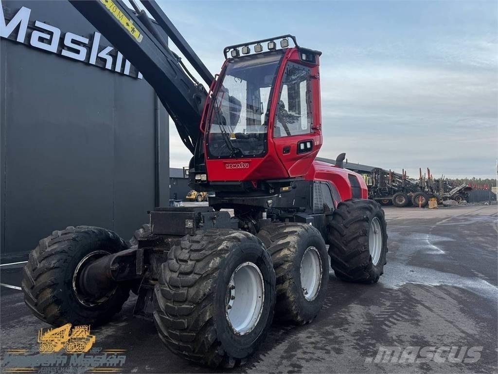Komatsu 911 ハーベスター