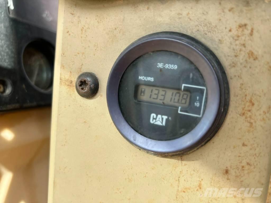 CAT 140H モーターグレーダー