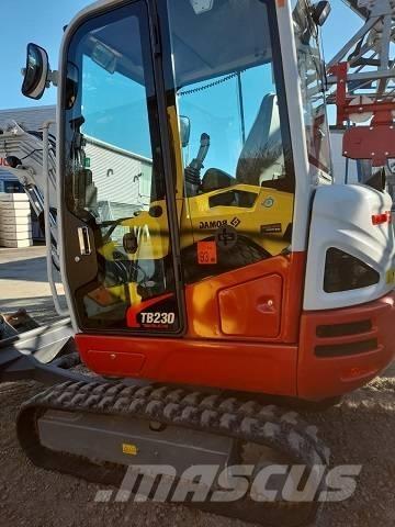 Takeuchi TB 230 ミニ油圧ショベル 7t以下（ミニユンボ・ミニディガー）