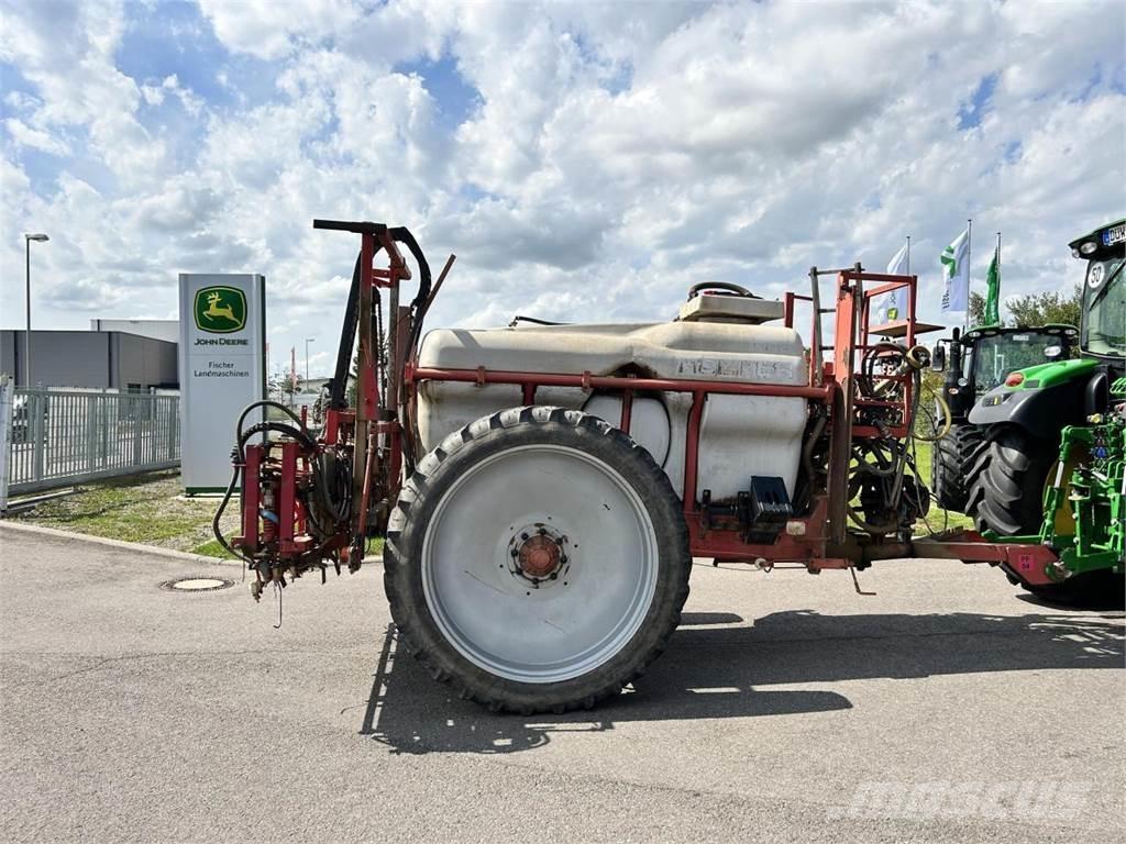 Holder IN280 牽引型スプレイヤー