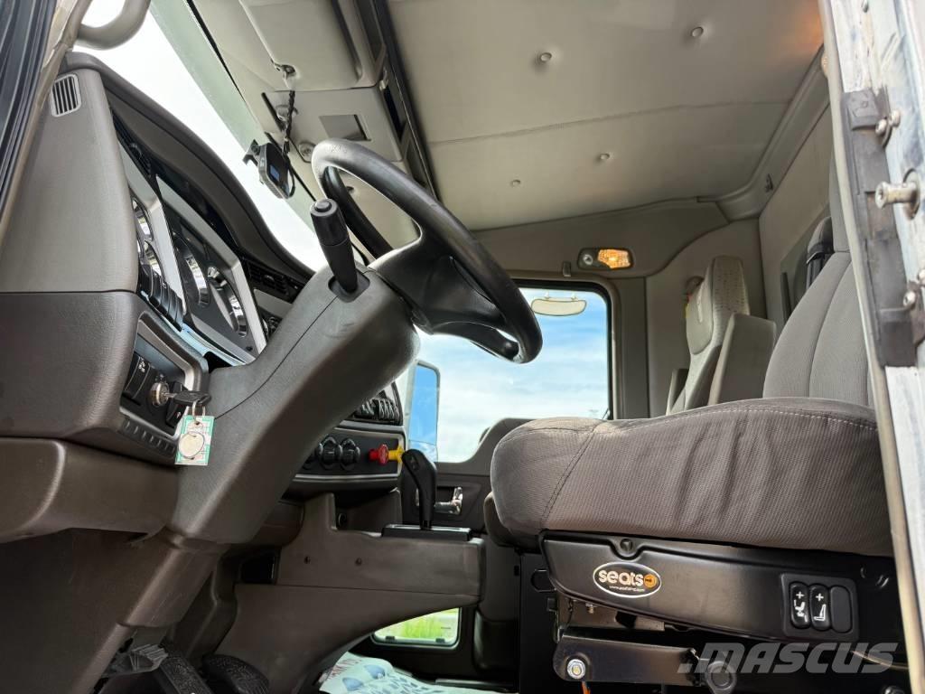 Kenworth T 800 中古トラクターヘッド | トレーラーヘッド