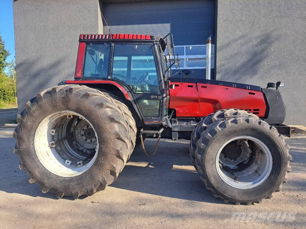 Valmet 8750-4 トラクター