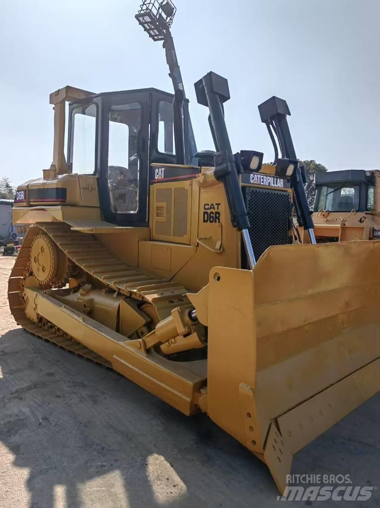 CAT D 6 R モーターグレーダー