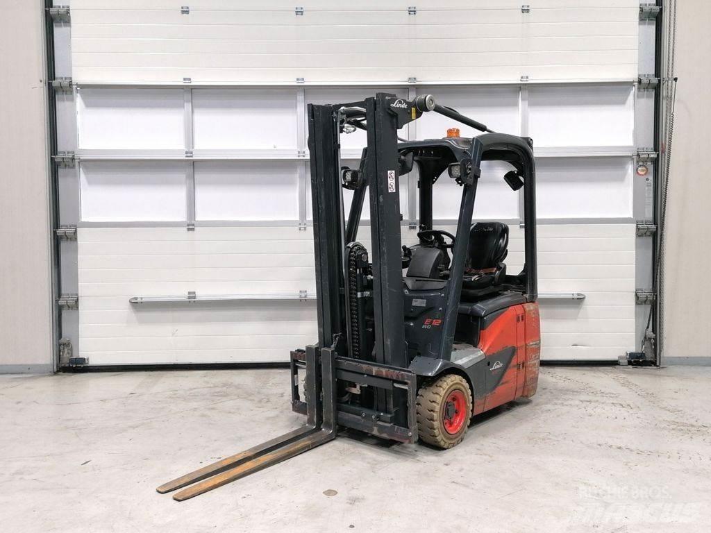 Linde E12-02 バッテリーフォークリフト