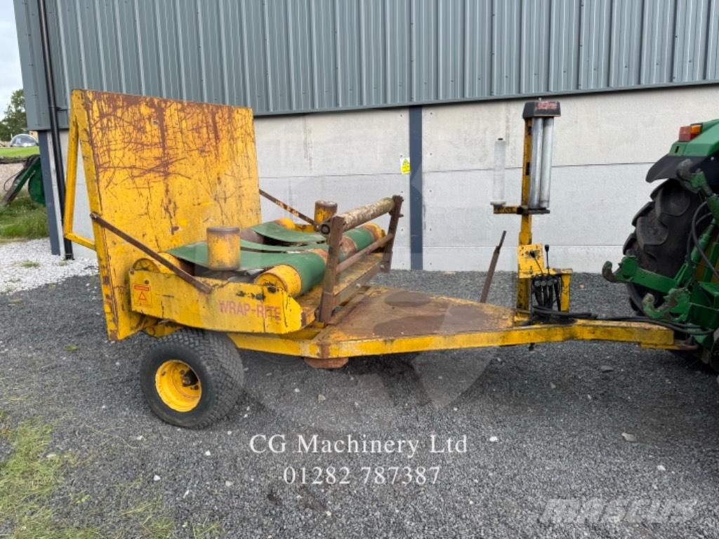 McHale W2020 ベールトレーラー